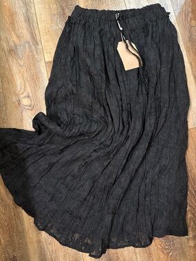 Listicle Black Crinkled Maxi lace Skirt women’s festival  M boho flowy feminine